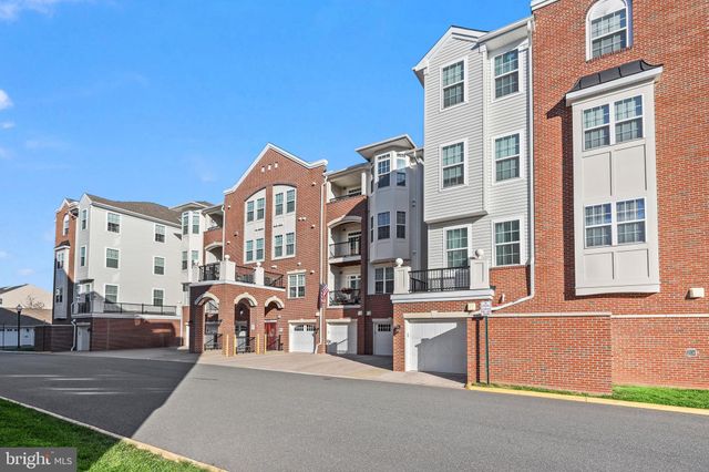 $400,000 | 10273A Fountain Circle, Unit 204 | Manassas