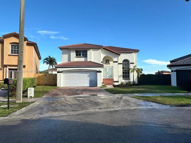 $809,900 | 13206 Northwest 10th Lane | Tamiami