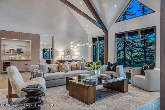 $23,500,000 | 285 Pfister Drive | West Aspen