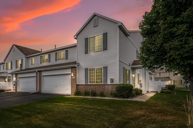 $299,900 | 18131 69th Place North | Maple Grove