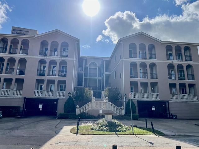 $338,000 | 58 Briar Hollow Lane, Unit 204 | Briar Hollow