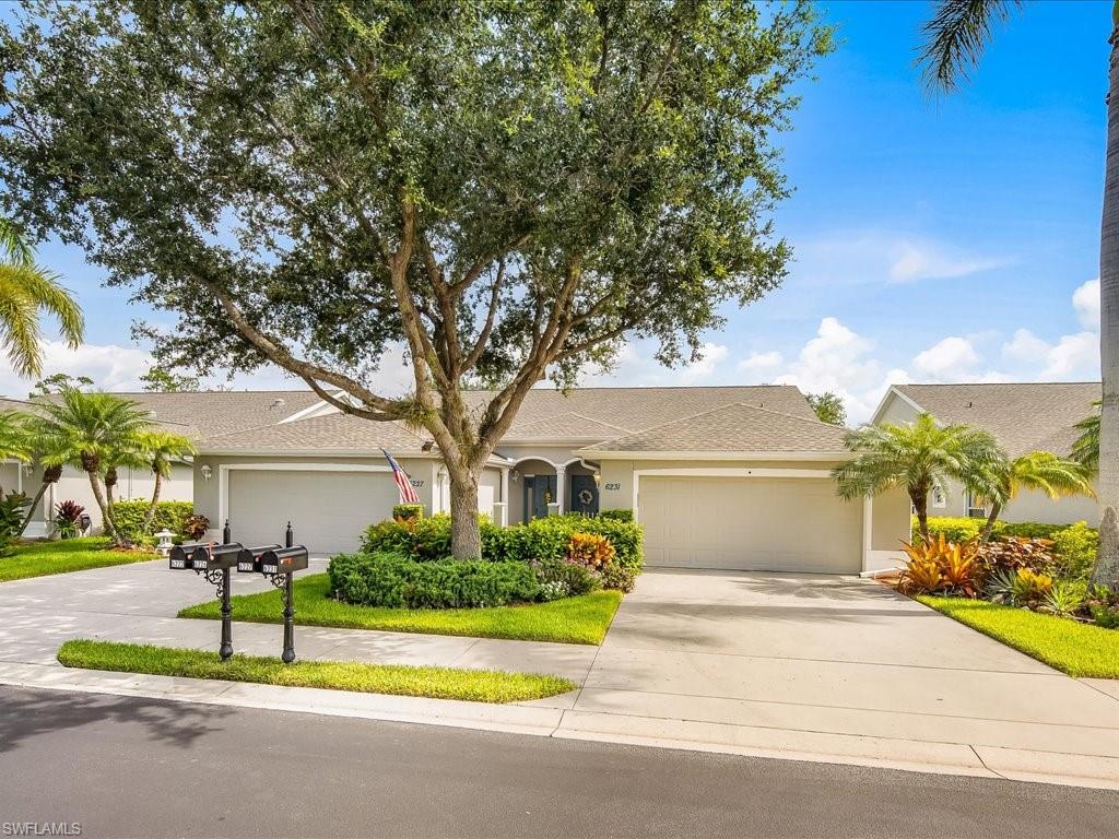 View of front of property featuring a two garage