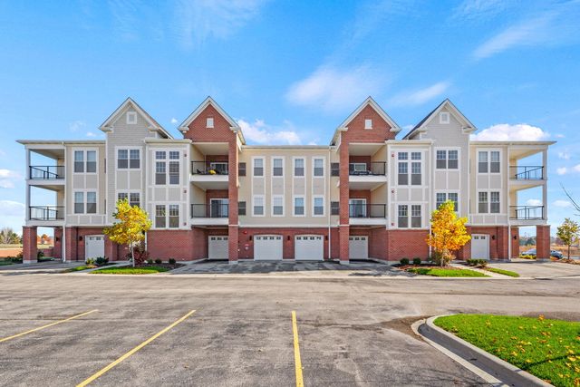 $2,500 | 12832 White Willow Drive, Unit 201 | Plainfield