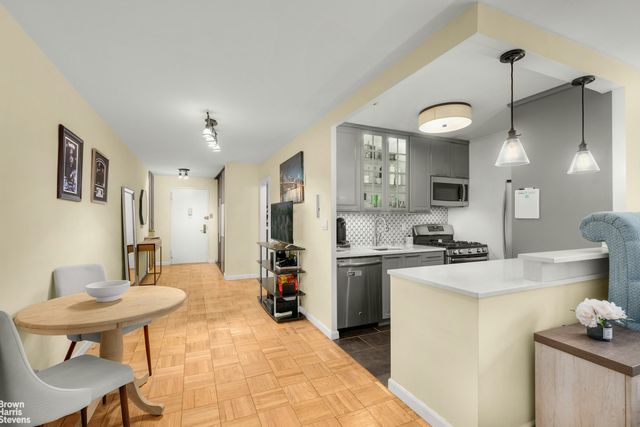 $410,000 | 330 3rd Avenue, Unit 17L | Kips Bay