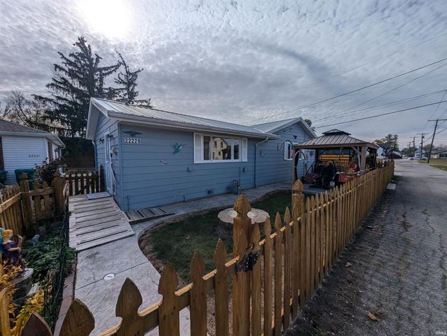 $184,900 | 22229-22227 Stenger Street | Woodburn