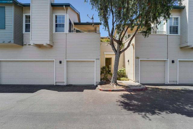 $635,000 | 2515 Baywood Way | Marina Bay