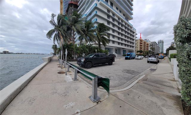 $2,000 | 600 Northeast 25th Street, Unit 12 | Edgewater