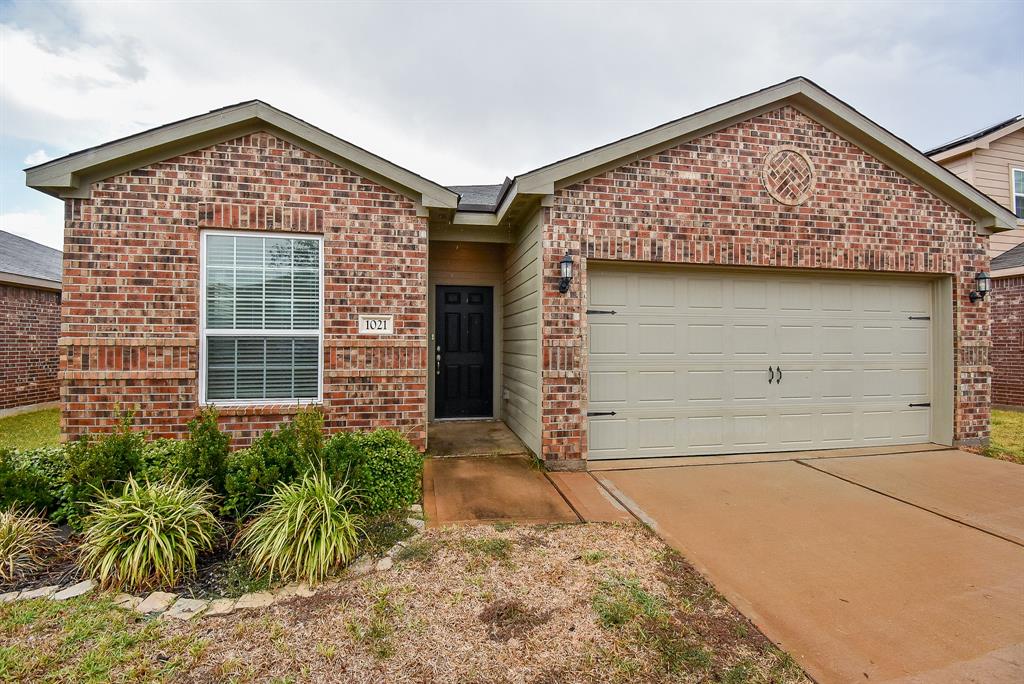 Beautiful 3 bedroom 2 bath home in Freeman Ranch.