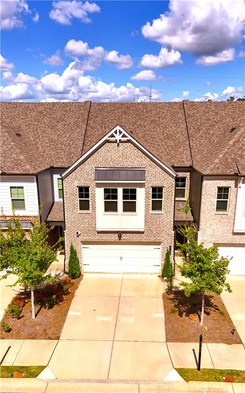 a house view with a outdoor space