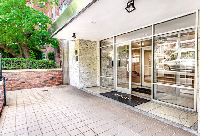 $2,250 | 65-65 Wetherole Street, Unit 4X | Rego Park