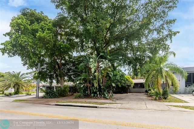 $699,000 | 1734 Northeast 38th Street | South Corals