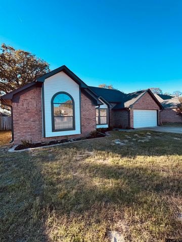 $249,900 | 407 Eisenhower Drive | Northwest Tyler