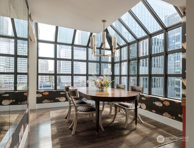 $1,895,000 | 98 Union Street, Unit 1309 | Pike-Market