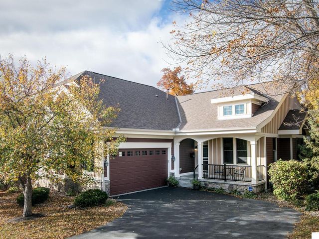 $515,000 | 4021 Heritage Lane Southeast | Prior Lake