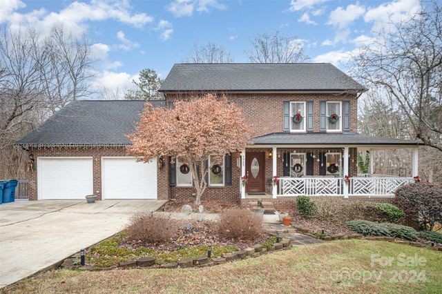 $400,000 | 3989 Shakespeare Drive | Clines Township - Catawba County