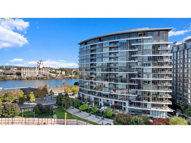 $499,000 | 949 Northwest Overton Street, Unit 1006 | Encore Condominiums