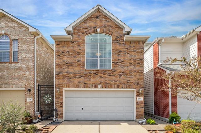 $3,400 | 1351 Ella Place | Timbergrove Manor