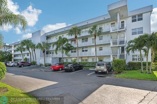 $249,900 | 102 Royal Park Drive, Unit 1A | Royal Palm Isles