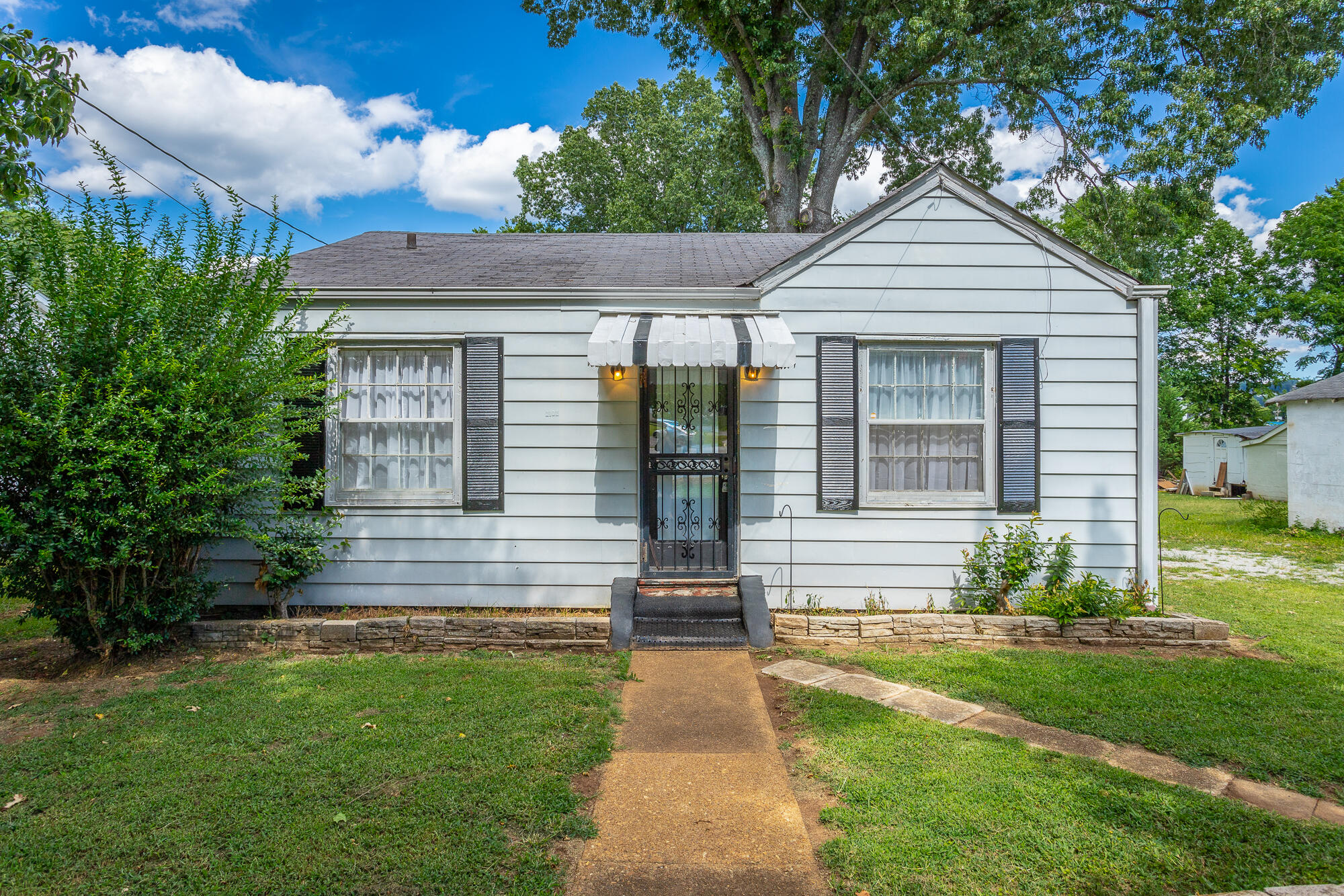 3102 E Crescent Avenue HD-32