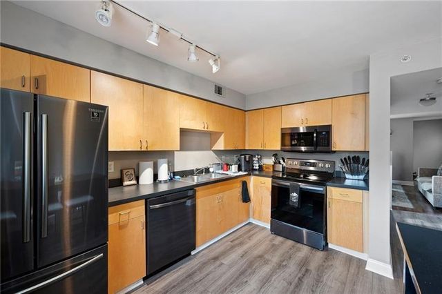 $239,000 | 389 Ralph McGill Boulevard Northeast, Unit E | City Heights Condominiums