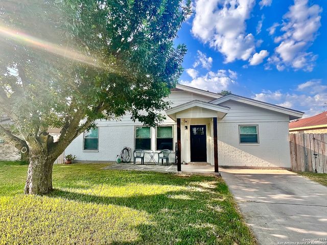 $235,000 | 448 Melody Lane | Uvalde