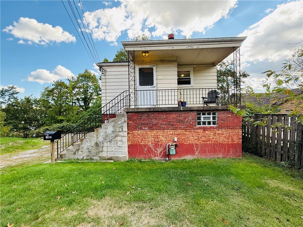 a view of front door and entertaining space