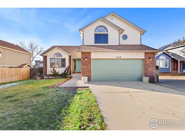 $625,000 | 1749 Foster Drive | Southmoor