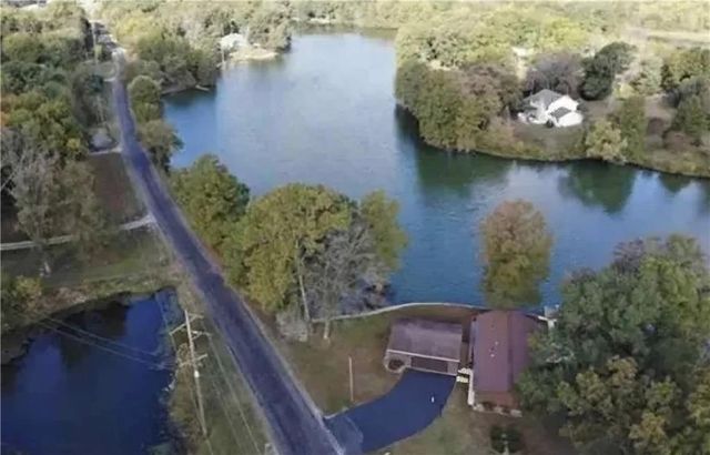 $228,200 | 631 Community Beach Road | Sandoval Township - Marion County