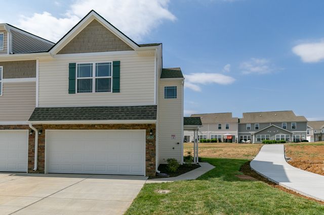 $2,090 | 6020 Hillside Lane | Somerset Springs Townhomes