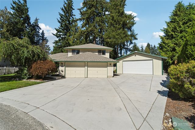 $824,950 | 3113 108th Place Southeast | Seattle Hill-Silver Firs