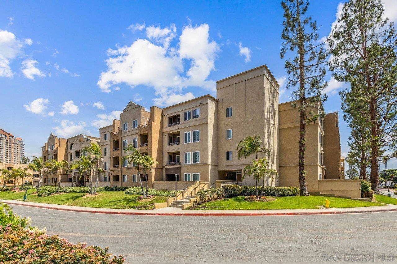 6780 Friars Rd, San Diego, CA 92108, USA - 33 unit Rentals