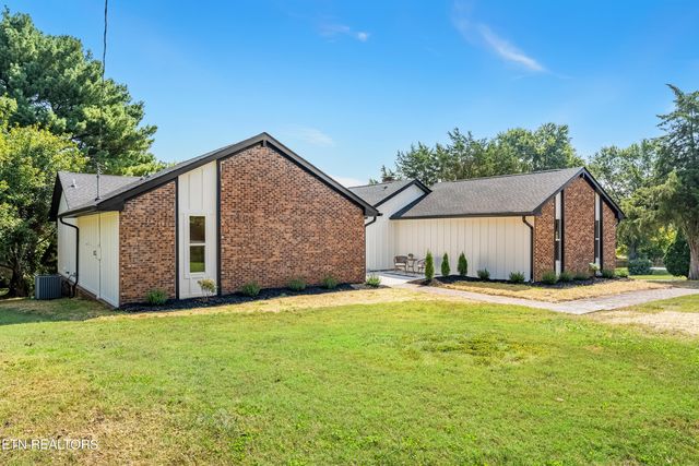 $1,449,000 | 320 McFee Road | Farragut