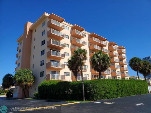 $1,800 | 2200 East Hallandale Beach Boulevard, Unit 105 | Gateway East