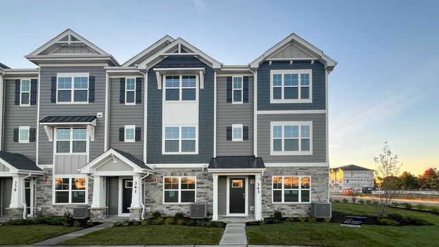 $484,990 | 358 Bridgeview Court | Kingswood