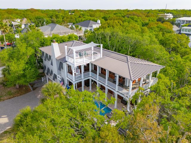 $4,580,000 | 3301 Palm Boulevard | Isle of Palms