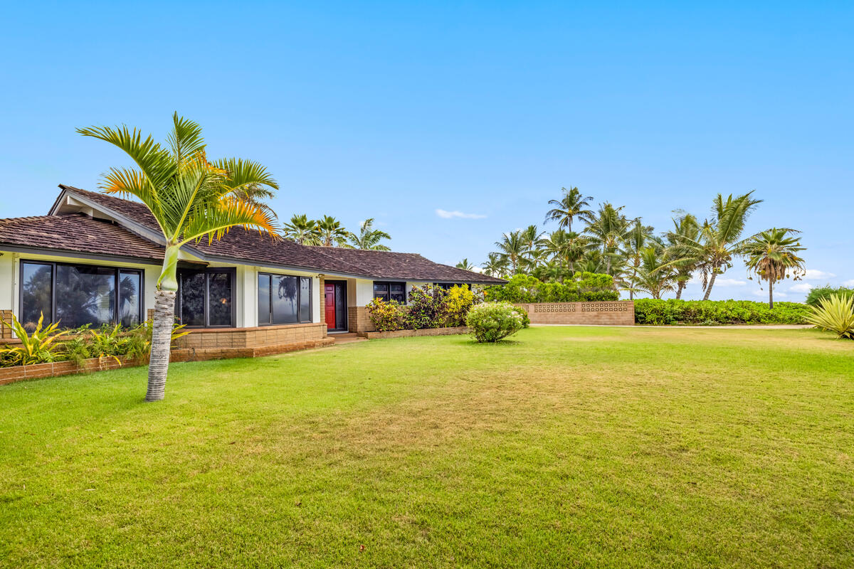 Welcome to 8585 Kaumualii Highway, Kekaha, Kauai, Hawaii!