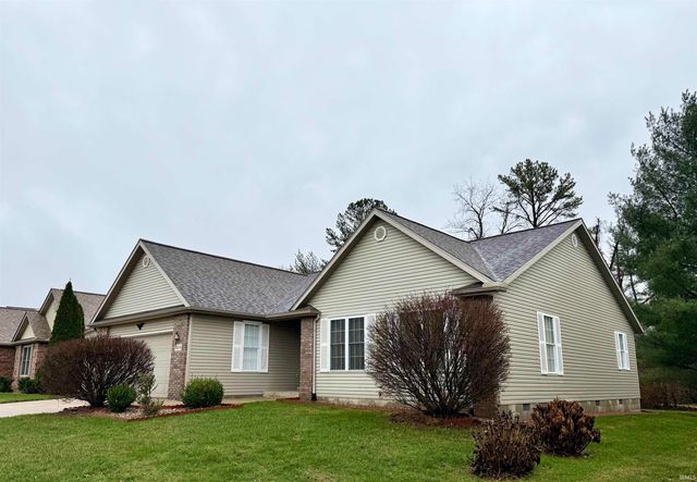 $405,000 | 4514 East Compton Boulevard | Perry Township - Monroe County