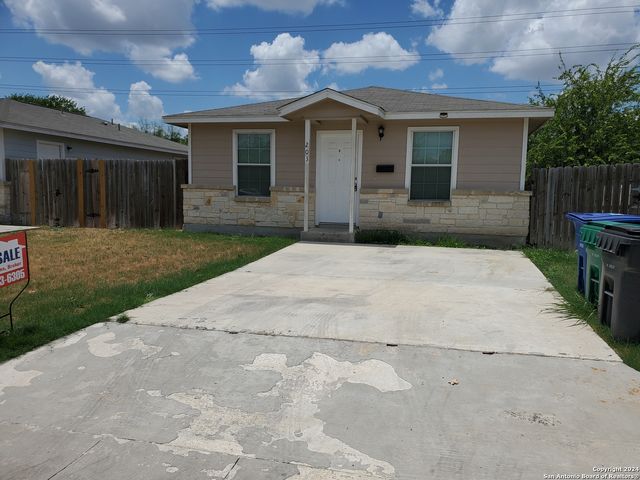 $167,000 | 203 Carranza Street | Quintana