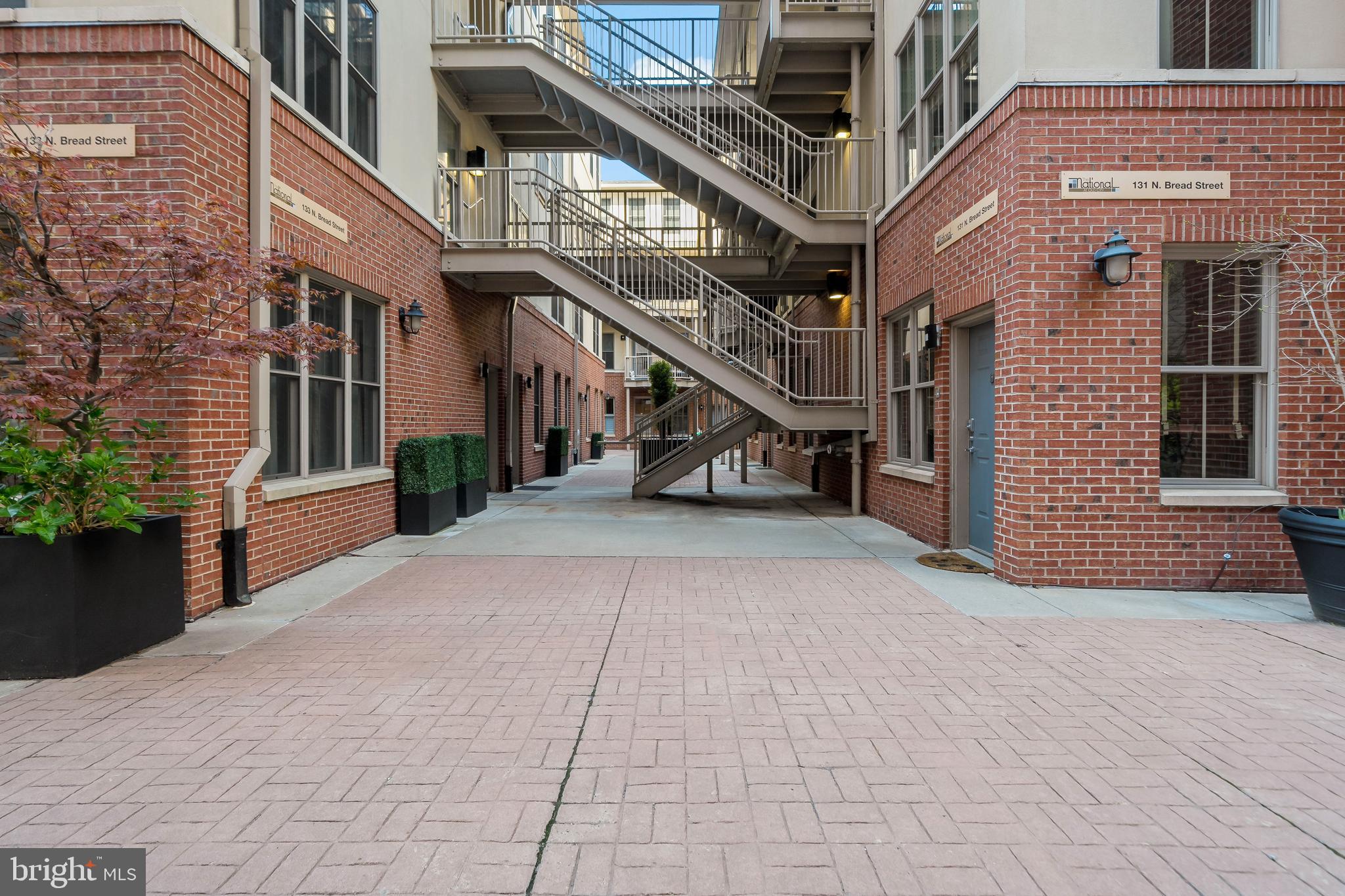 a view of an buildings with entryway