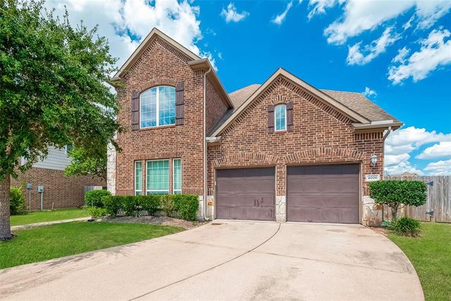 $699,900 | 4006 Brookfield Run Lane | Riverstone