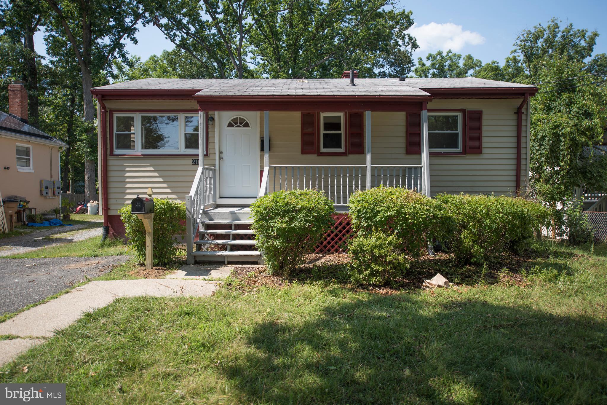 a view of a back yard of the house