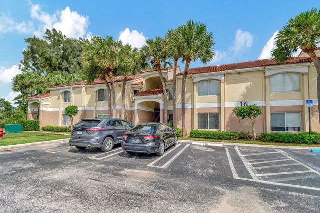 $240,000 | 815 West Boynton Beach Boulevard, Unit 16103 | Boynton Beach