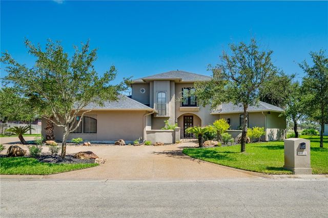 $859,000 | 508 Lakewood Drive | Rockport