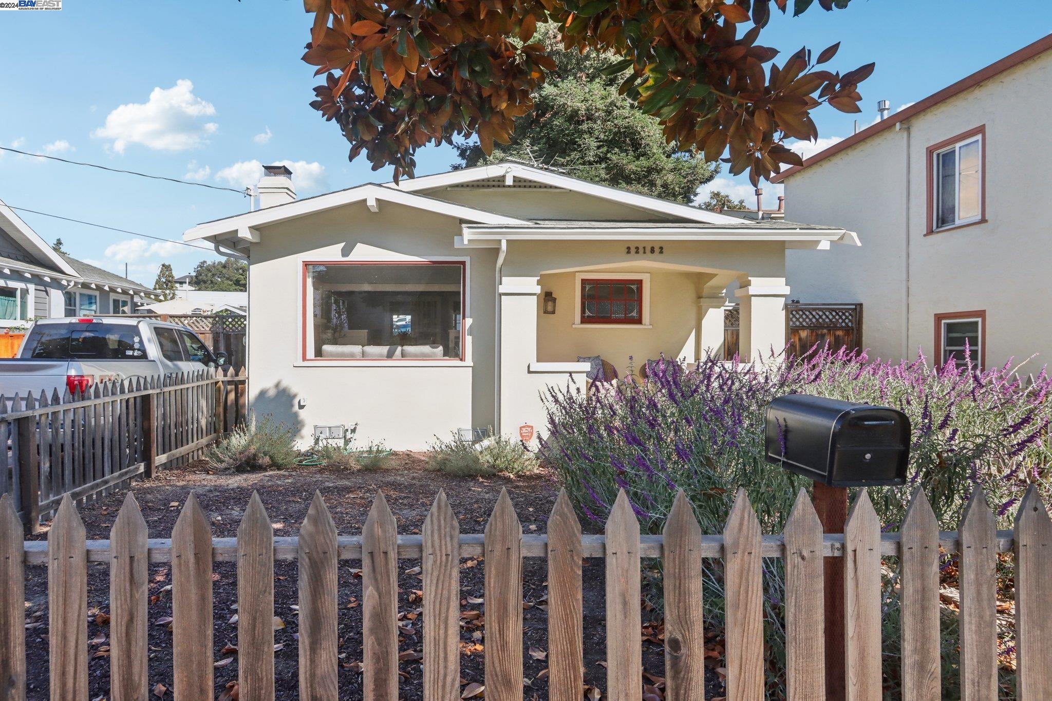 a front view of house with yard