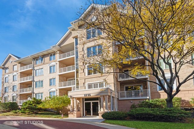 $369,900 | 1715 Pavilion Way, Unit 201 | Park Ridge Pointe