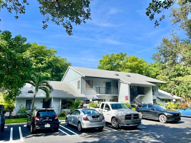 $2,295 | 2565 Southwest 22nd Avenue, Unit 2010 | Delray Beach