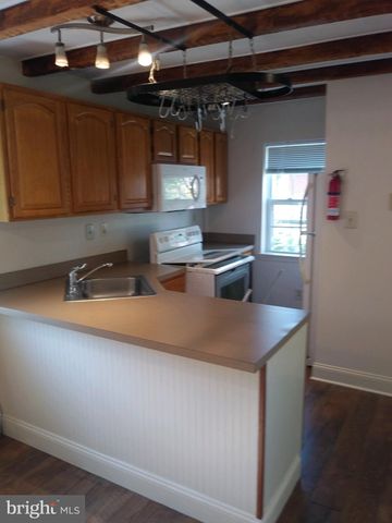 $1,400 | 167 West Main Street, Unit 5 | Trappe