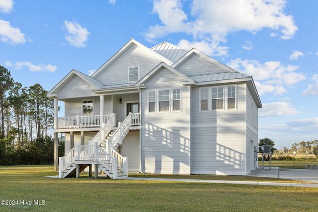 $770,000 | 205 Gem Court | Straits Township - Carteret County