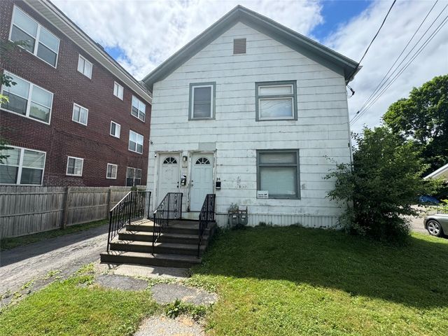 $1,450 | 56 Conklin Avenue, Unit 2 | Southbridge Central Commercial District