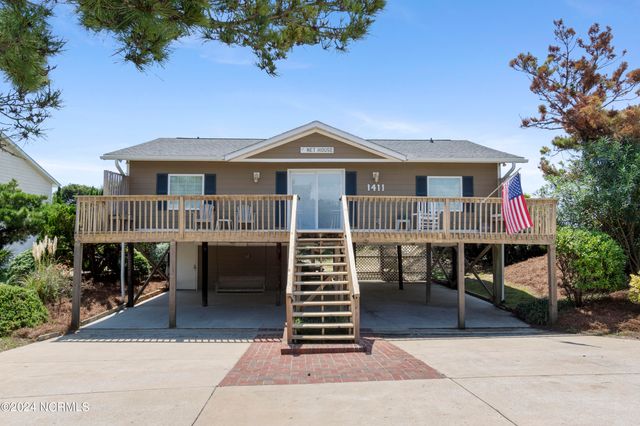 $674,500 | 1411 Emerald Drive | Emerald Isle